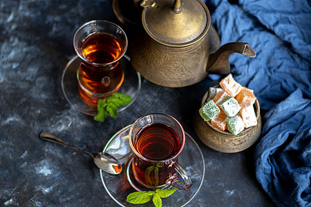 阿拉伯 东方茶加柠檬薄荷绿色液体白色早餐茶壶玻璃黑色食物饮料图片