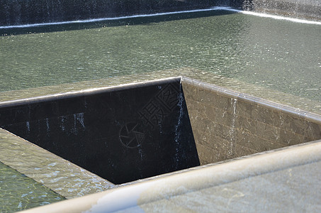 纽约水的纪念或修道院瀑布城市公园纪念碑图片