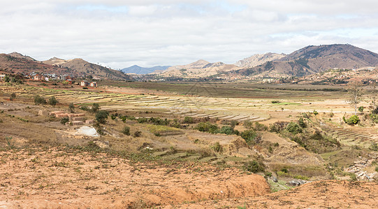 马达加斯加中部地貌的景观村庄建筑物村落爬坡建筑吸引力丘陵图片