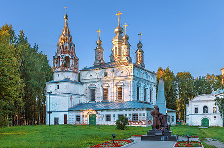 俄罗斯变形教堂宗教晴天景观地区旅游寺庙建筑圆顶城市白色图片