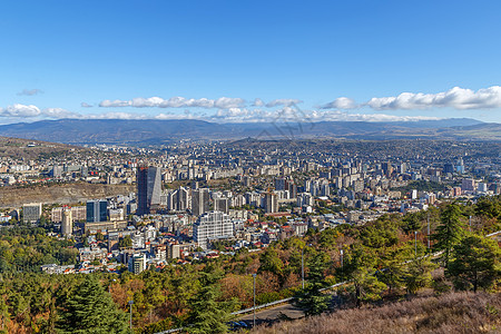 格鲁吉亚第比利斯 新地区前景图天空景观建筑学爬坡全景城市蓝色晴天公园森林图片