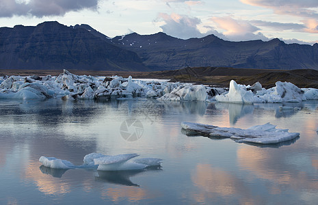 冰岛Jokulsarlon冰川湖的冰山风景冰川沙龙气候图片