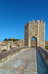 西班牙Besalu罗马罗曼斯克桥旅行历史建筑学地标石头旅游村庄建筑城市历史性图片