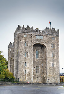 爱尔兰邦拉蒂城堡建筑学旅游地标历史建筑石头历史性旗帜堡垒吸引力图片