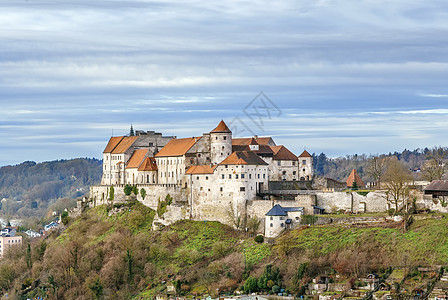 德国布尔格豪森城堡历史性堡垒城堡旅行天空建筑历史景点旅游城市图片