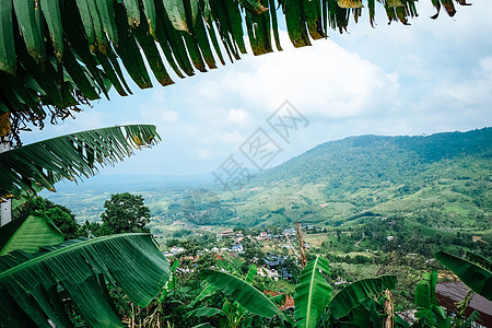 泰国北部Khao Kho区Phetchabun省山景图风景烟雾假期全景美化环境旅游爬坡蓝色绿色图片