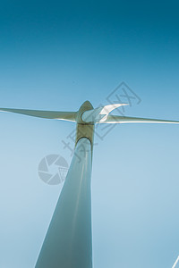 a 可再生能源来源一种可再生能源绿色天空生态公园桅杆进步涡轮机中心刀刃机舱图片
