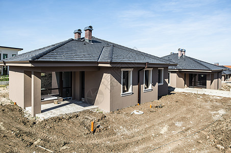 新建建筑房木工房子框架住房建筑屋顶脚手架木材住宅房屋背景图片