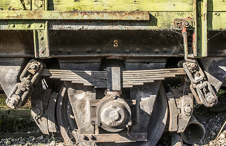 旧木制火车车厢货运运输车皮绿色木头铁路历史车站旅行航程图片