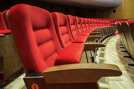 剧院和歌剧的座位场景夜生活展示推介会娱乐观众房间仪式红色乐队图片