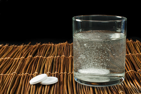 水溶性阿司匹林药品药片治疗液体混合物气泡疼痛溪流药理预防图片