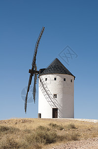 白色风车白色古老风车旅行场景文化历史性遗产纪念碑旅游古董历史天空背景