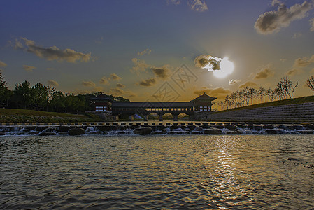 上午1 南韩庆州Woljeonggyo桥公园寺庙旅行旅游蓝色花园建筑学宗教游客建筑图片