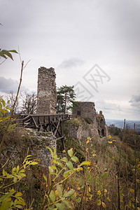 莫拉维亚Zubstejn城堡 祖布斯特因城堡废墟 城堡的废墟图片