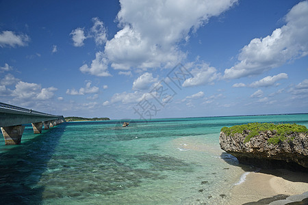 宫岛海海滩天空白色晴天蓝色热带海洋假期绿色图片