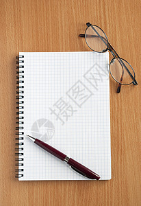 笔记本和笔戒指办公室活页笔记小路眼镜学习条纹螺旋玻璃图片