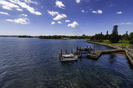 维多利亚州悉尼植物园的船站图片