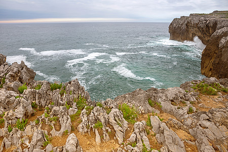 普里雅布丰斯石头波浪风景岩石风暴旅行海景戏剧性支撑海岸图片