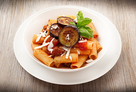 意大利面阿拉诺玛饮食美食面条厨房特产食谱午餐茄子盘子图片