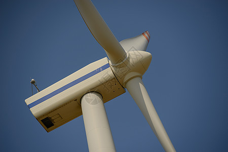 阳光明媚的风涡轮素生产绿色气候技术活力太阳天空风车发电机蓝色图片