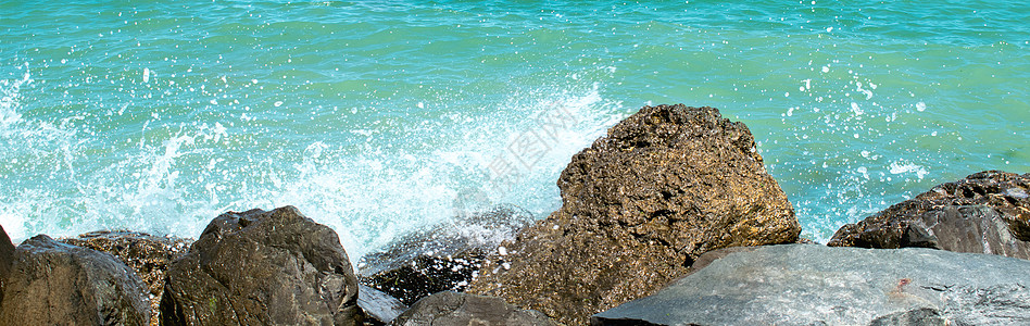 波浪撞击黑海的岩石罗马尼亚五颜六色的蓝色 se海岸线海岸下载旅行乐趣机构荒野悬崖石头海滩图片