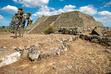 坎通纳 普埃布拉 墨西哥  只有少数游客的中美洲考古遗址全景农村沙漠植物古董风景爬坡回力球干旱旅游图片