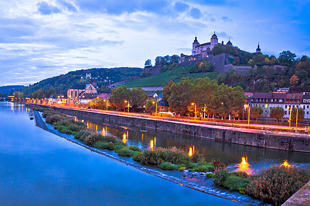 Wurzburg 主河和风景河流的旧大桥城堡城市海岸线教会旅行景观地区传统全景街道图片