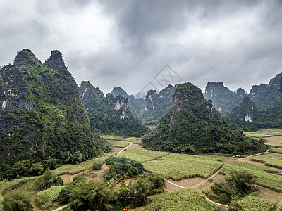 卡尔斯特山植物多云旅行岩溶天空山脉旅游图片