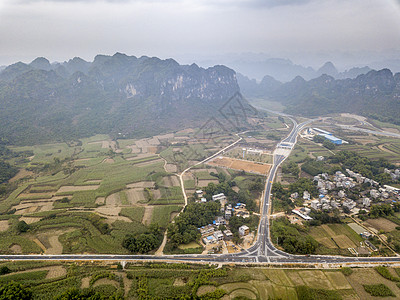 重水高速公路S62号岩溶服务山脉图片