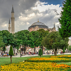 土耳其伊斯坦布尔苏丹艾哈迈德迈丹喷泉博物馆遗产历史性尖塔教会城市花园文化地标图片