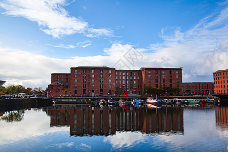 Albert Dock和Salthouse码头 联合王国利物浦旅行天际旅游建筑学蓝色城市建筑仓库天空反射图片