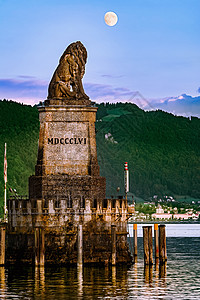狮子雕像雕塑建筑学远足旅游纪念碑旅行山腰爬坡胜地地标图片
