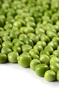 白色背景的新鲜绿色青豆收获水果蔬菜食物粮食养分产品节食美食农业图片