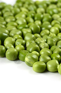 白色背景的新鲜绿色青豆饮食养分植物产品农业粮食美食营养蔬菜水果图片