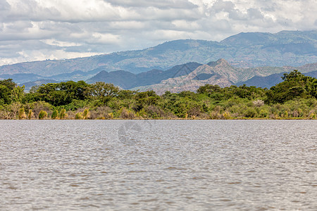 埃塞俄比亚查莫湖地貌 非洲荒野活动海浪淡水栖息地风景沼泽支撑旅行鳄鱼图片