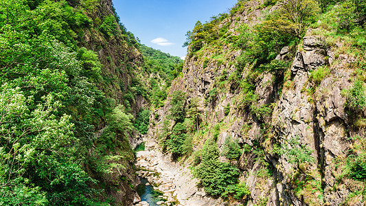 意大利皮埃蒙特的里奥瓦尔格兰德风景公园灌木丛旅行远足踪迹娱乐爬坡旅游假期图片