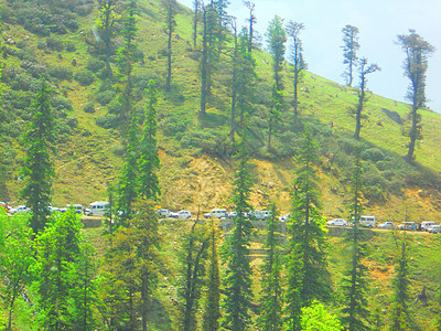 高山道路的景象图片