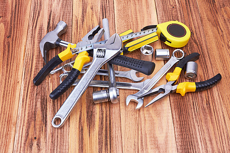 工具金属扳手工艺作坊机械木头棘轮修理工工业成套图片
