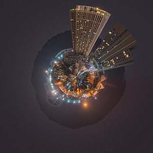 夜间对小型城市概念的空中观察全景(Airal 360度)图片