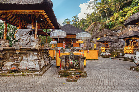 印度尼西亚巴厘岛Guung Kawi附近的印度教寺庙宗教旅行纪念碑乌布旅游信仰艺术仪式沉思神社图片