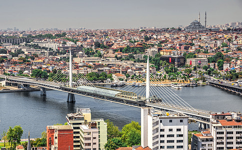 土耳其伊斯坦布尔市和阿塔图尔克桥的顶端视图地标历史性建筑交通住宅公共汽车遗产文化旅行公寓图片