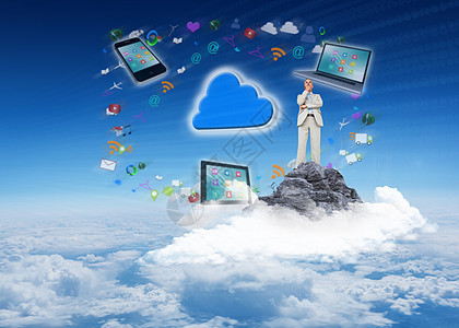 思维商务人士的复合形象 商业商绘图专注男性天空蓝色云计算技术平板高度环境图片