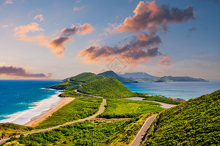 圣基茨海岸全景图片