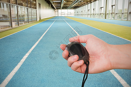手向上拉定时器运动教练双手竞技速度跑步时计蓝色跑表场地图片