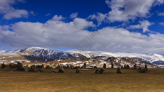 城堡石环天空丘陵山脉蓝色岩石英语石头地标风景场景图片