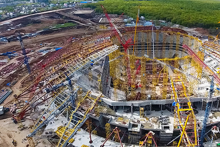 建造体育场的设备 a 运动场的建筑设备框架城市河畔活动机械旅游起重机公园商业公寓图片