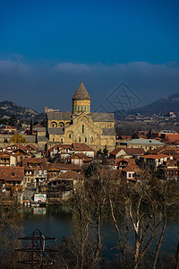展望格鲁吉亚古代首都Mtskheta宗教弯曲冒险天空大教堂旅行太阳教会蓝色建筑学图片