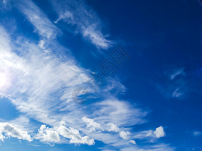 蓝色天空背景 有云云天堂卡片晴天图片