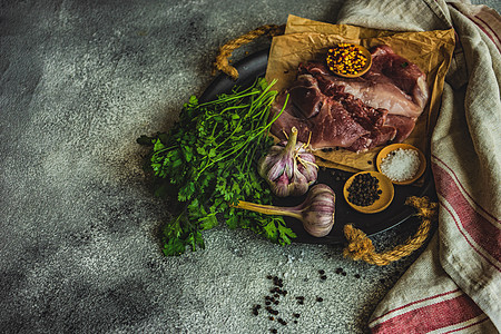 肉类烹饪概念砧板厨房厨具蔬菜食谱石头草本植物食物香料胡椒图片