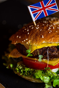 英国汉堡包 生锈背景美食小吃桌子厨房蔬菜洋葱食物英语生菜面包图片